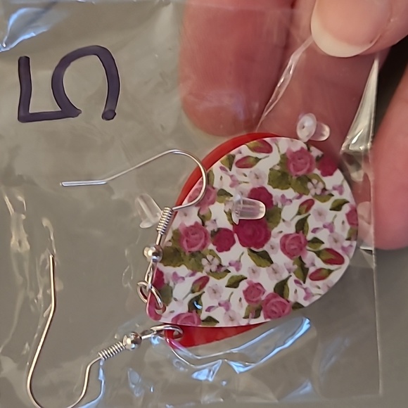 Teardrop Earrings 💖PICK TWO💖NIP fish hook style - Picture 7 of 8